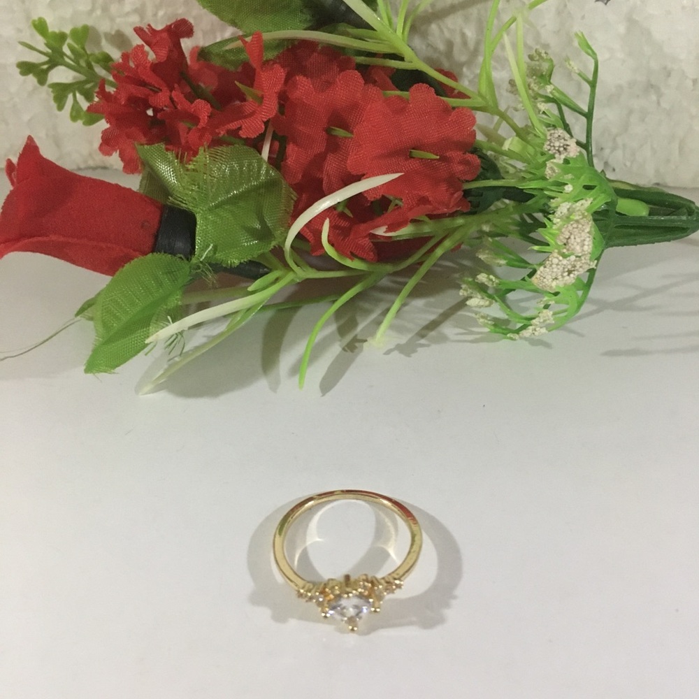 GOLD PLATED RING SIZE 9 - Picture 5 of 6